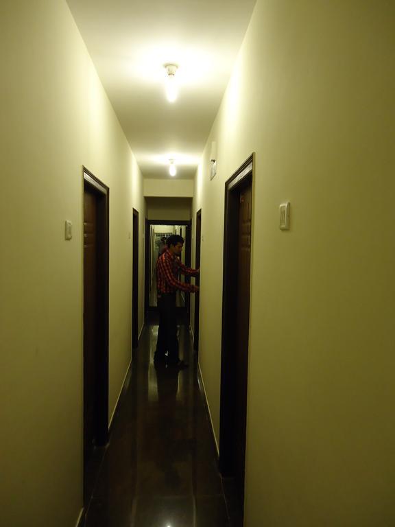 Maple Inn Budget Hotel Bangalore Buitenkant foto