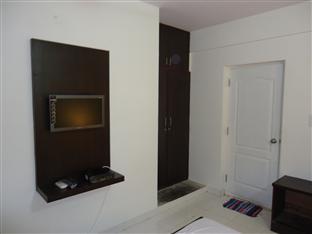 Maple Inn Budget Hotel Bangalore Buitenkant foto