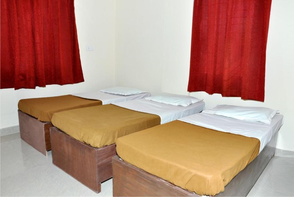 Maple Inn Budget Hotel Bangalore Buitenkant foto